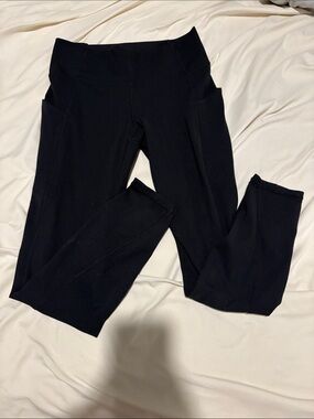 🎀4 for $20 SALE 🎀 Fabletics Black High-Waist Pocket Leggings